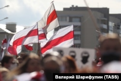 Марш пратэсту ў Менску ў 2020 годзе, архіўнае фота