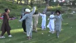 د اختر لمانځلو لپاره يو شمېر کسان سوات ته ورغلي