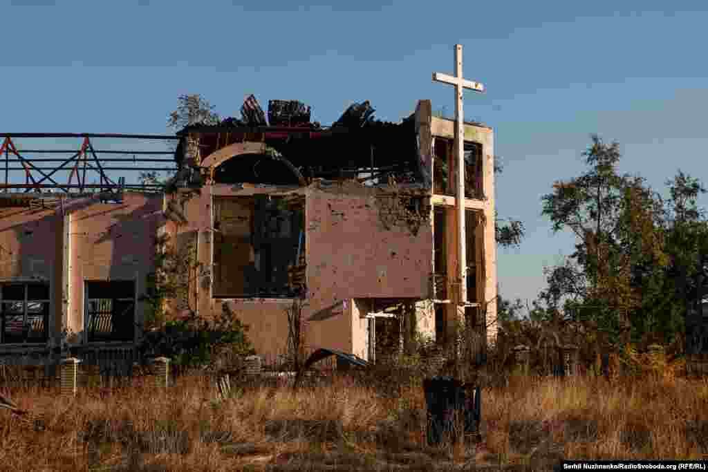 A damaged church in Vuhledar. Residents remaining in the town rely on volunteers, and the Ukrainian military, to supply them with food and medicine.