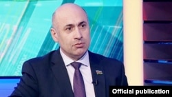 აზერ ბადამოვი