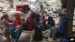 زیانمنې ښځې او ماشومان