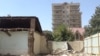 Як хонаи вайроншуда дар Душанбе. Акс аз соли 2019
