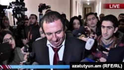Armenia - Gagik Tsarukian, the leader of the Prosperous Armenia Party, talks to journalists, Yerevan,29Oct,2018