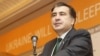 Может быть, когда-нибудь он вернется в новом амплуа в политику, с новыми идеями, с новыми методами, и стиль, может быть, изменит. Но на данный момент он исчерпал себя