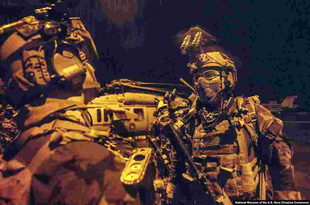 U.S. Navy Seals during training (file photo) &nbsp; In the early morning of May 2, 2011, dozens of U.S. Navy Seal commandos were flown from an air base in Afghanistan to the compound in Abottabad. The teams flew in stealth-coated helicopters and skimmed low above the terrain to avoid being detected by the Pakistani military. &nbsp;
