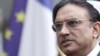 Președintele pakistanez Asif Ali Zardari la Paris, înainte de a-și continua turneul european la Londra
