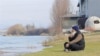 72-летний аксакал из Узбекистана закаляется в ледяной воде