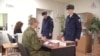 Российские власти меняют закон о срочной службе в армии