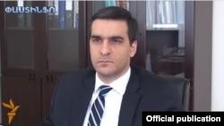 Արման Թաթոյանը «Ազատության» ստուդիայում, արխիվ: