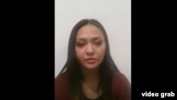 Енлик Сыдыкова жарыялаган видеодон алынган сүрөт.