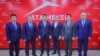 «Жаңы демге» бириккен саясатчылар. Архивдик сүрөт. 2020-жылдын 5-июну. 