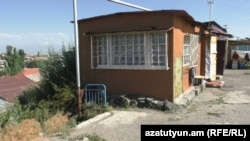 Տնակներ Գյումրիում, արխիվ