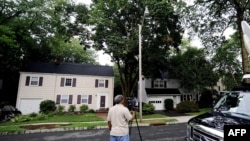Casa în care Richard și Cynthia Murphy, doi dintre acuzați, au fost arestați de FBI în Montclair, New Jersey
