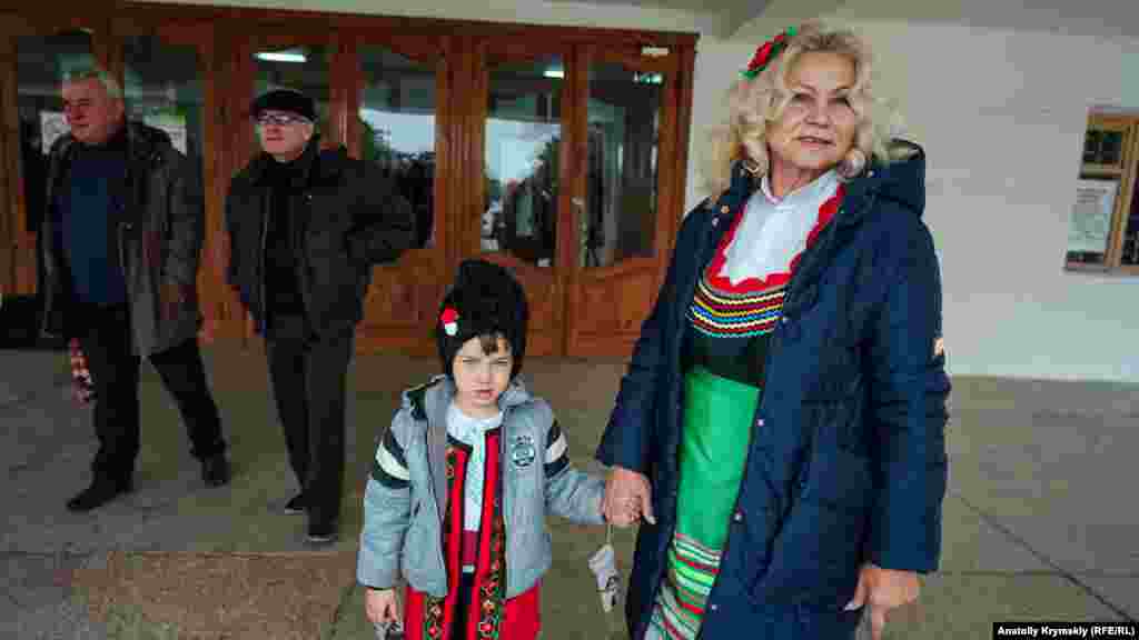 Святкування дня святого Трифона – покровителя виноградарів – є народним і його відзначають у болгарських селах