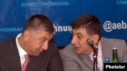 Հայաստան --Սարիբեկ (ձախից) եւ Խաչատուր Սուքիասյաններ, արխիվ