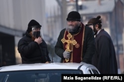 A megfigyelési botrány egyik célpontja a georgiai papság volt. Állítólagos kínos részletek kerültek napvilágra