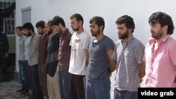 Афроди муттаҳам ба барафроштани парчами "Давлати исломӣ" дар Норак