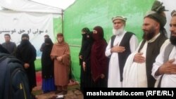 جلال اباد کې مېرمنو هم د نارینه وو ترڅنګ په پرلت کې ګډون وکړ.