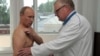 Володимир Путін на прийомі в лікаря, 25 серпня 2011 року 