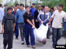 Officially, 187 people were killed in Andijon in 2005. Accounts from eyewitnesses suggest the number was several times higher, many of them unarmed civilians.