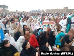 د پېښور جلسې ګډونوال