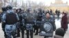 Prezență masivă a poliției la pichetul de la Sankt Petersburg în sprijinul Anastasiei Șevcenko