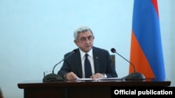 Նախագահ Սերժ Սարգսյանը ելույթ է ունենում ԵԱՀԿ երկրների՝ Հայաստանում հավատարմագրված դեսպանների հետ հանդիպմանը: 4-ը ապրիլի, 2016 թ․