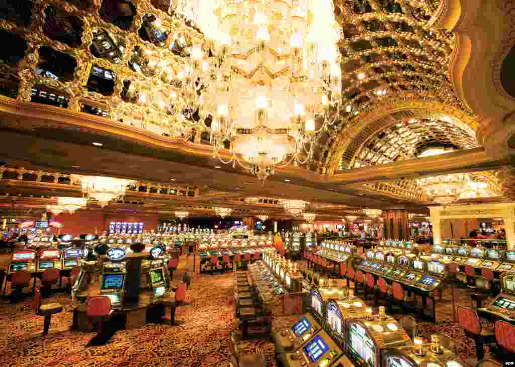The Trump Taj Mahal casino in Atlantic City -- one of several of the mogul's businesses that filed for bankruptcy protection.